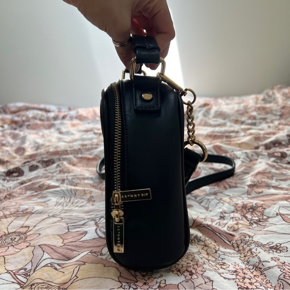 Skinnydip London Small ‘Wasted’ Floral Crossbody Bag - Picture 3 of 10